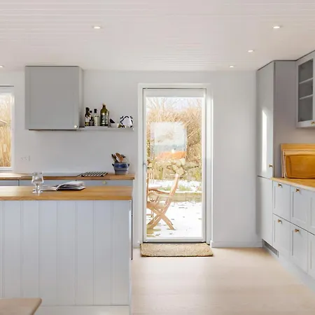 3 Bedroom Nice Home In Gudhjem * גודהיים